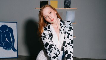 AgataFoxley's live cam