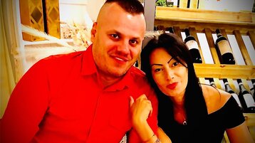 AngeloAnna's live cam