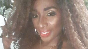 BarbieBronze's live cam