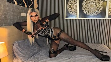 BriannaJaquinzon's live cam