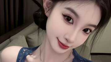 ClaraElla's live cam