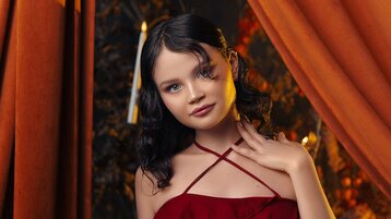 EmilyChavez's live cam