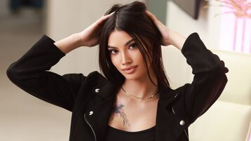 GiaHarts's live cam