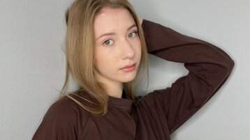 JulianaDarter's live cam