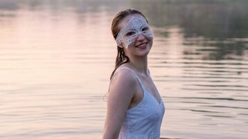 LeslyGilbert's live cam