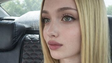 LunaKlein's live cam