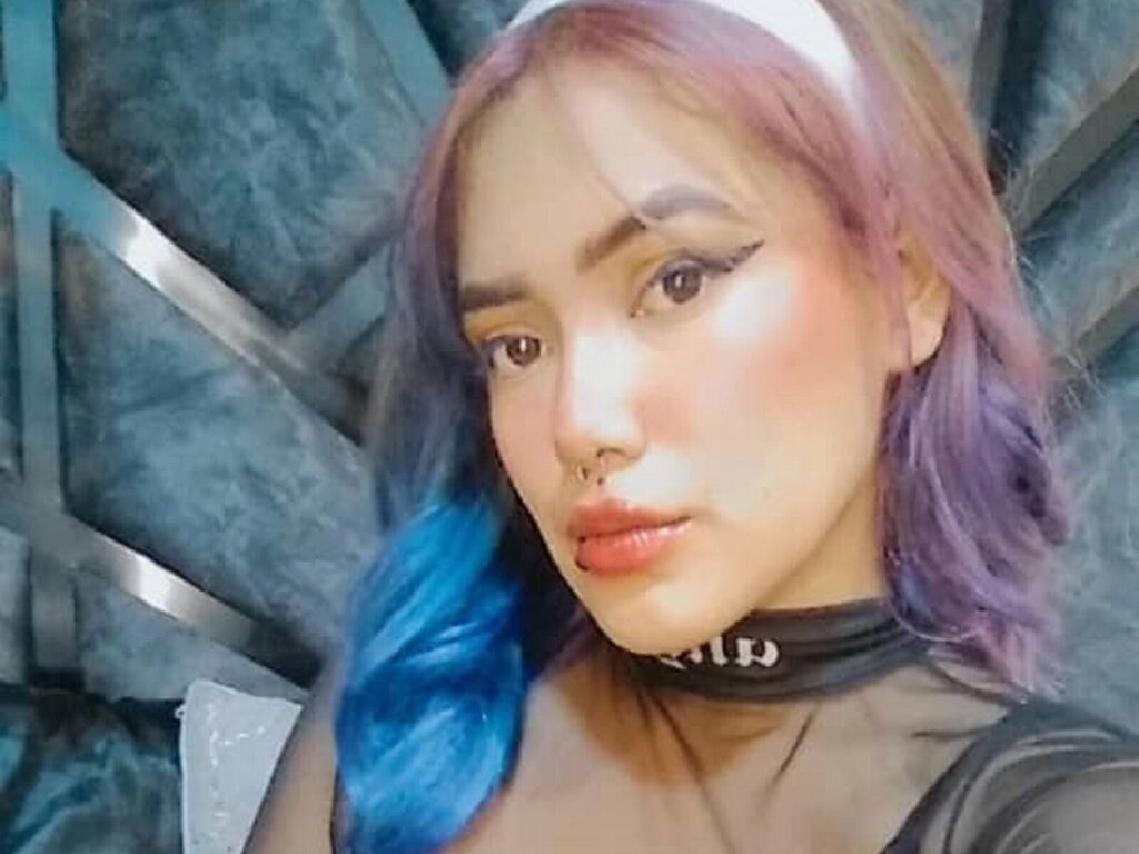 MaddieLannister's live cam