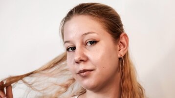 OttilieGoulder's live cam