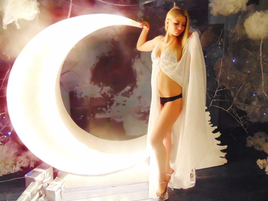 SelenaFay's live cam