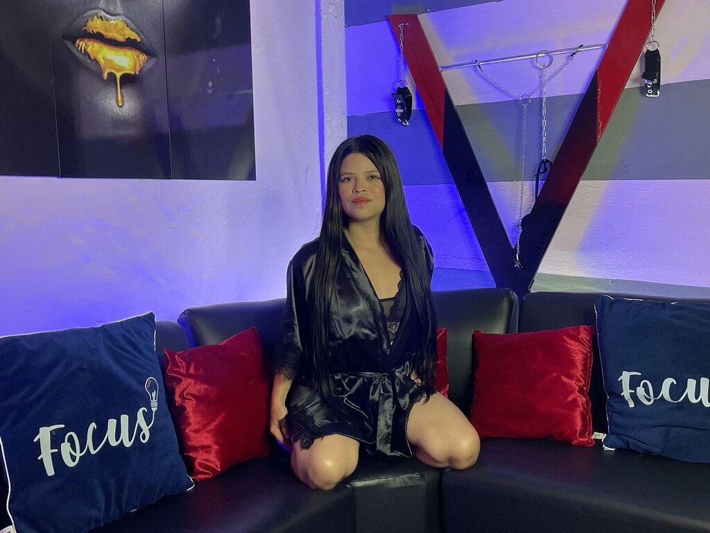 ZamanthaMartinez's live cam